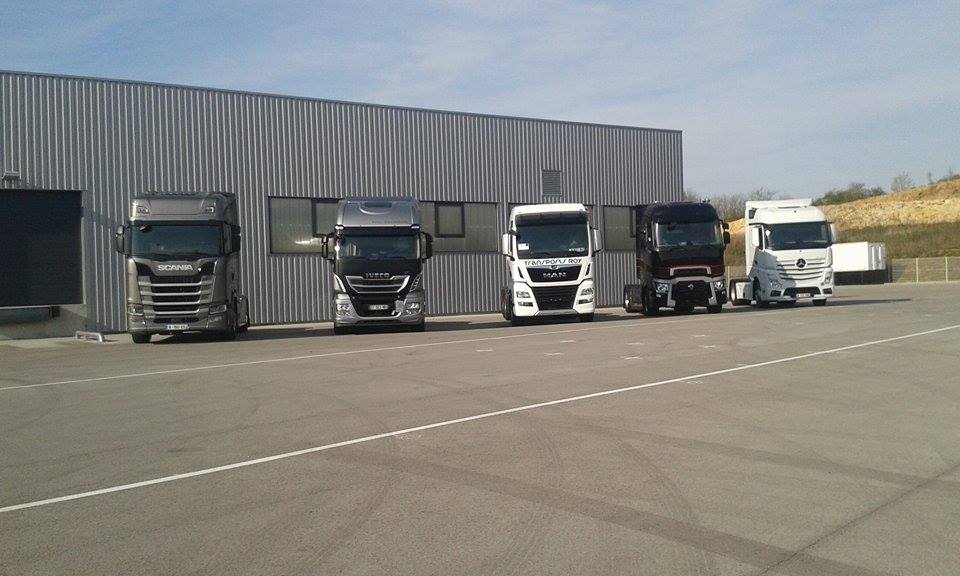 5 camions